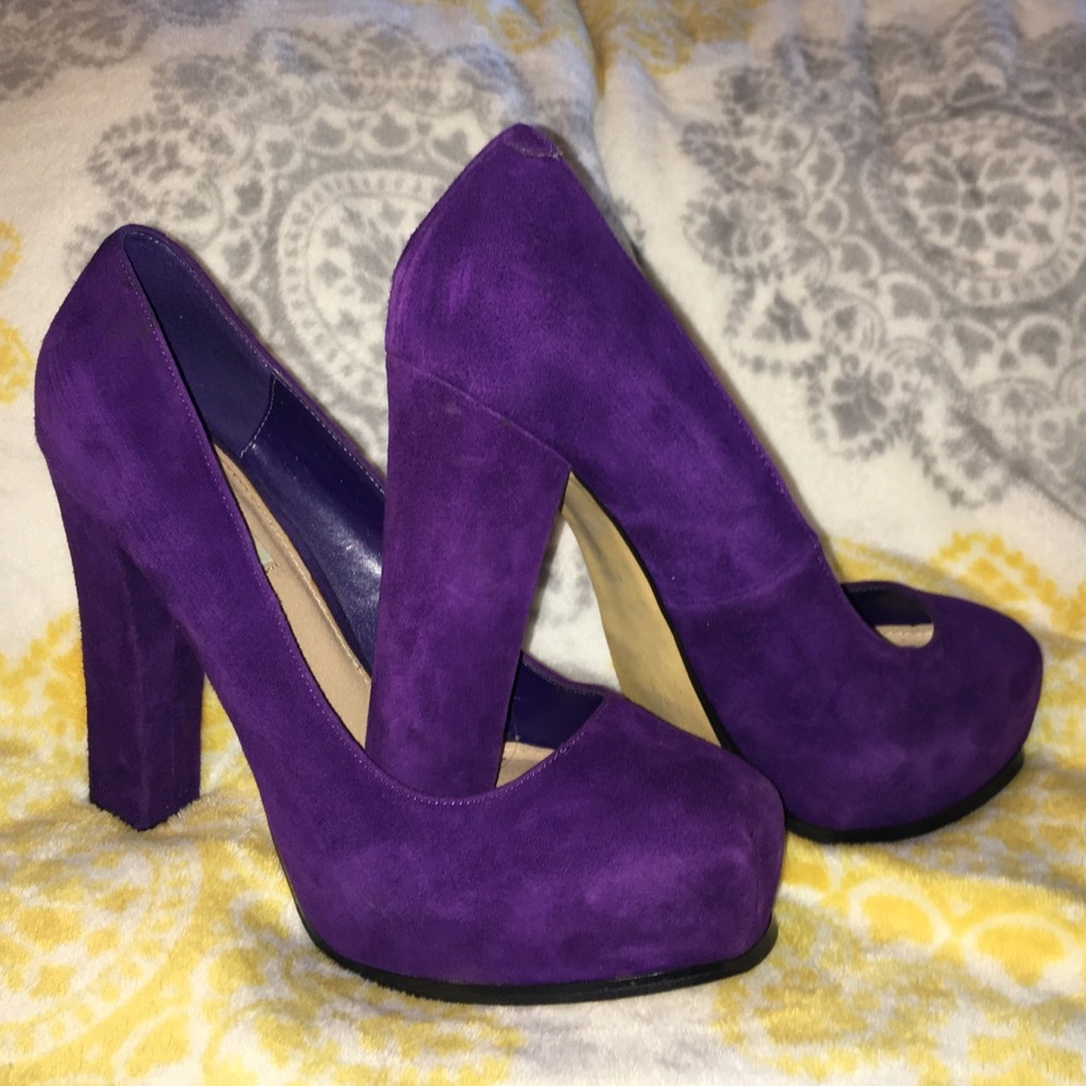 sz 10 Steve Madden BEAUTIFUL purple platform pump